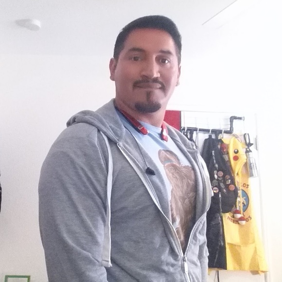 Meet your Posher, David - Picture 1 of 1